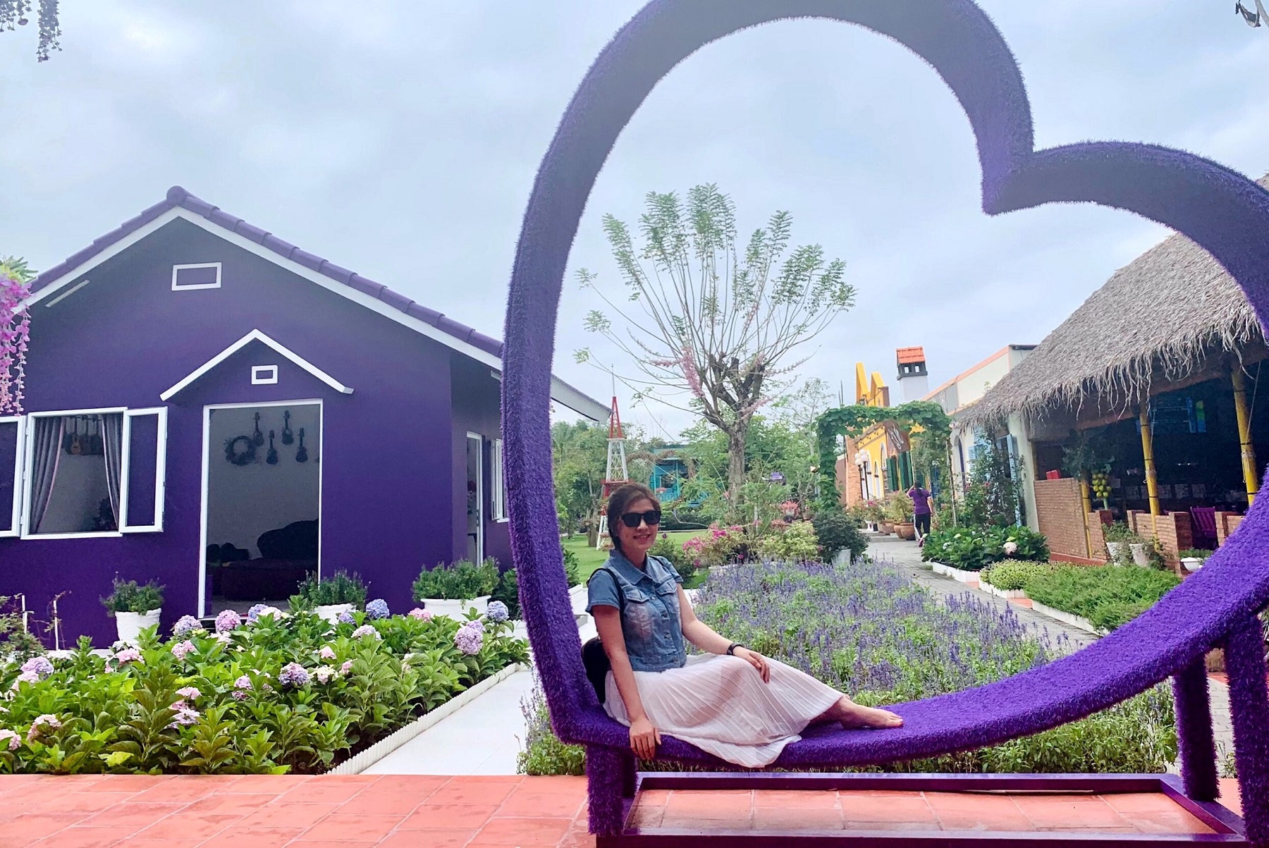 Coffee – phim trường Căn nhà màu tím tại Cần Thơ - Điện Máy VVC | Sản